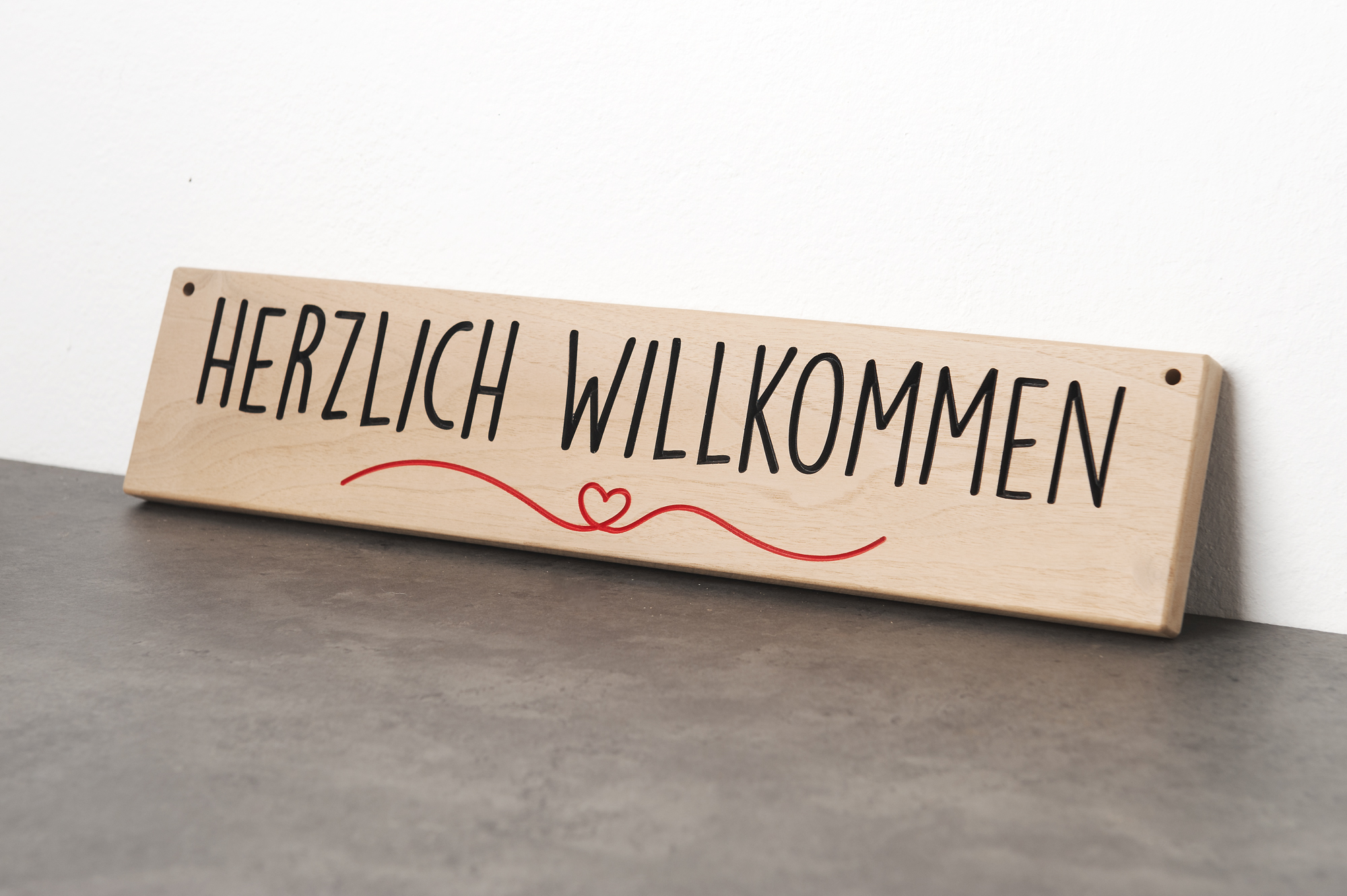 Handgefertigtes Holzschild aus dem Almtal
